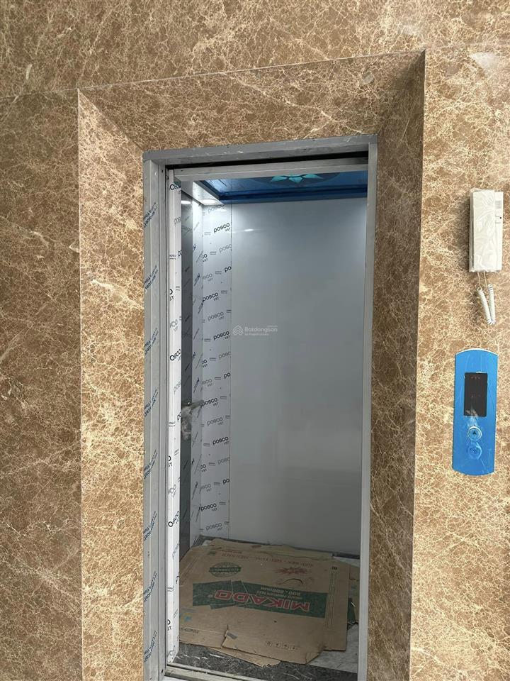 Cho thuê nhà mtkd sầm uất đường tỉnh lộ 10, dt 8x40 5 tầng giá thuê 100tr/tháng  0913 778 *** nhựt