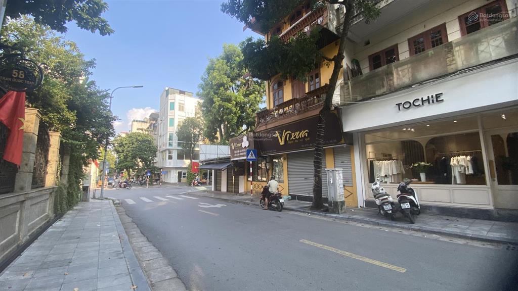 Bán nhà khu vực quang trung  trần hưng đạo 90m2 mặt tiền 6,5m, 5 tầng thang máy
