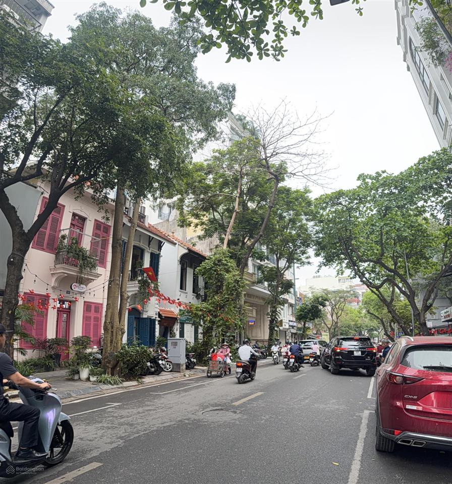 Bán nhà mặt phố khu vực thi sách, 51m2 5 tầng, mặt tiền gần 5m. oto 2 chiều vỉa hè, chỉ 46 tỷ