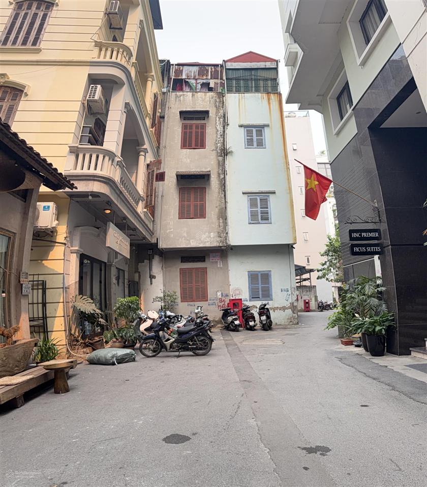 Bán nhà khu phân lô, khu vực tôn thất thiệp, lý nam đế, 55m2  lô góc, ngõ ô tô chỉ 29 tỷ.