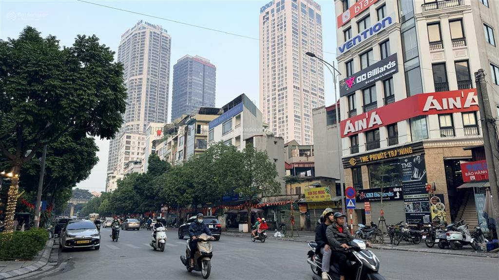 Bán nhà mp khu dịch vọng hậu  trần thái tông 130m2 mt 7m chào 600tr/m2