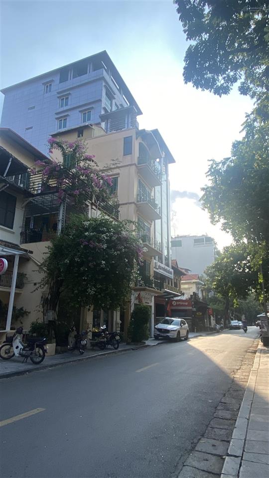 Bán nhà khu vực trần quốc toản  hoàn kiếm. 6 tầng  90m2. chỉ 62 tỷ