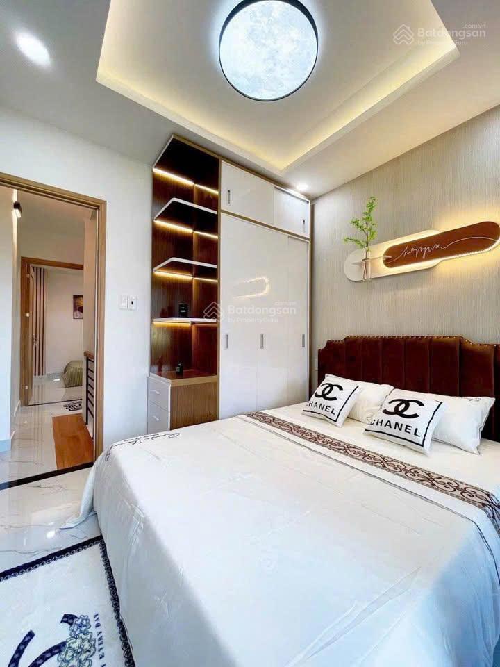 Mặt tiền khu k300 dt khủng 202m2 34 tỷ tl