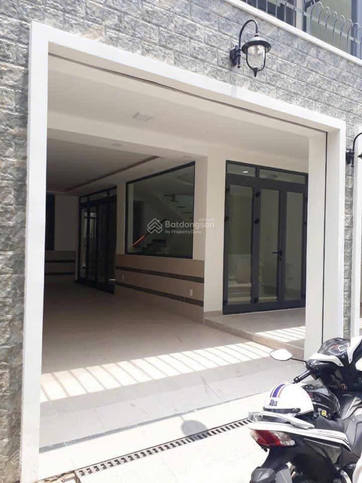Nhà diện tích lớn 8x20m đường khuông việt  17 tỷ tl