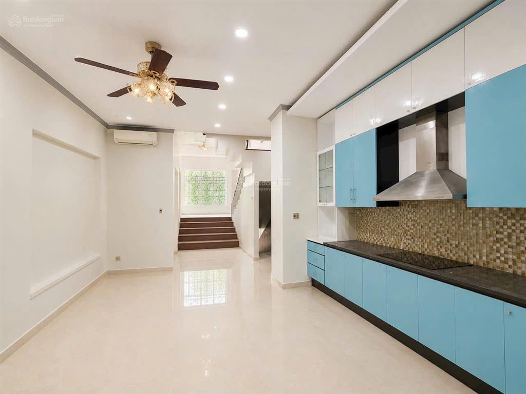 Hẻm vip 58 nguyễn minh hoàng  nhà 4 tầng 4x19,5m  18 tỷ tl