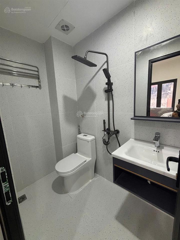 Duy nhất căn nhà 92m2  7 tầng thang máy  phố vĩnh phúc ngay tây hồ 16 phòng 16 tỷ xây mới