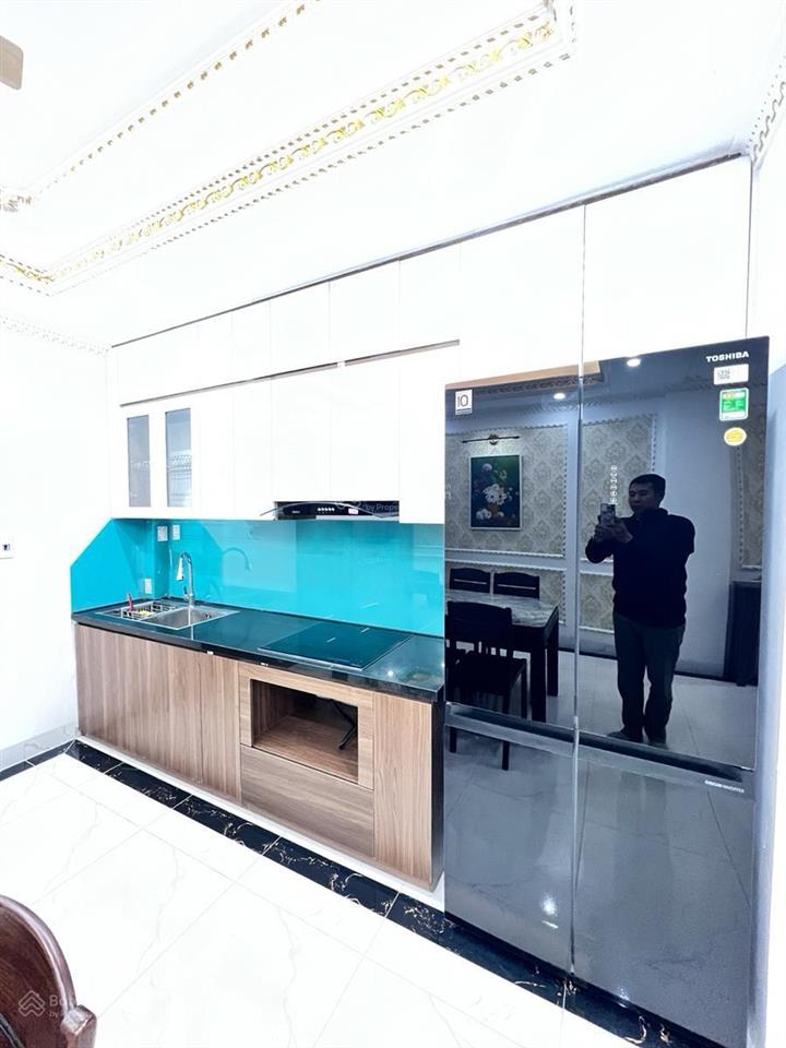 Lạc long quân  võ chí công  6 tầng thang máy  68m2  lô góc 3 thoáng  full nội thất  hơn 16 ty