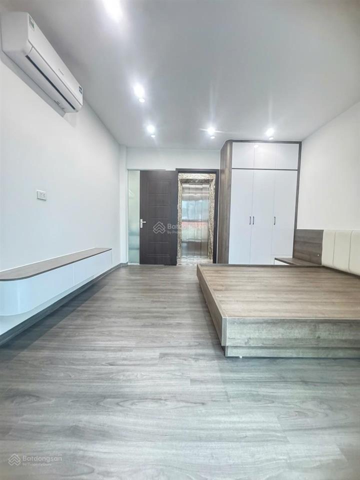 Siêu sốc! đội cấn trung tâm ba đình 6 tầng thang máy  40m2 chỉ nhỉnh 8 tỷ  50m ra phố xây mới