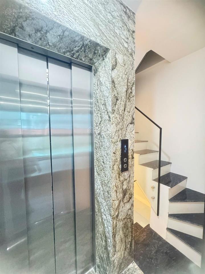 Siêu sốc! đội cấn trung tâm ba đình 6 tầng thang máy  40m2 chỉ nhỉnh 8 tỷ  50m ra phố xây mới