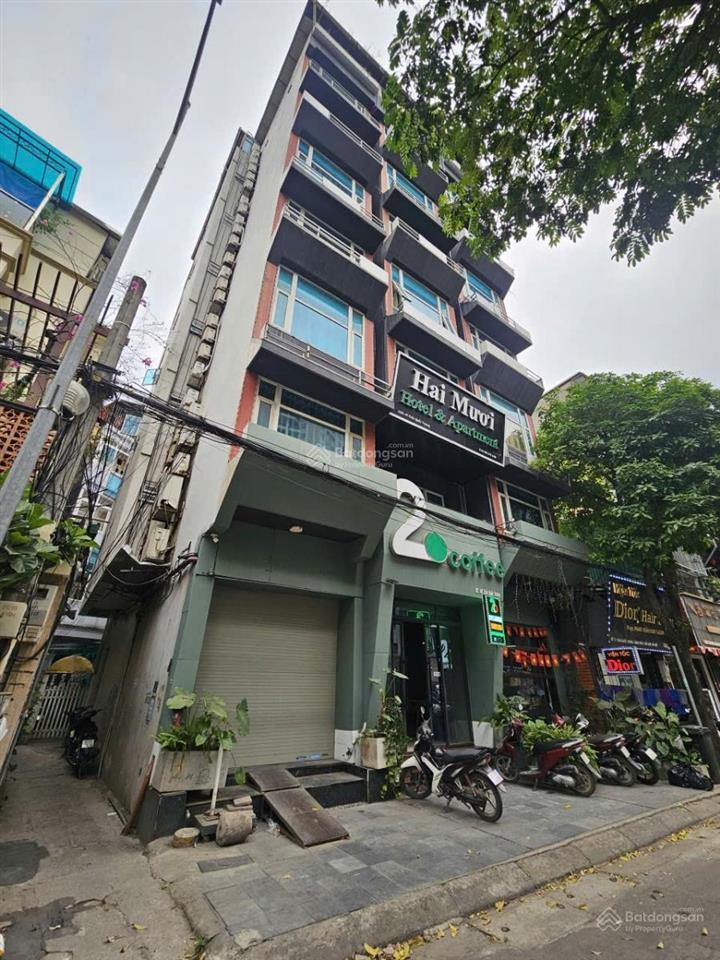 Khách sạn 140m2 8 tầng thang máy mặt phố trung tâm quận cầu giấy lô góc 3 thoáng mặt tiền khủng