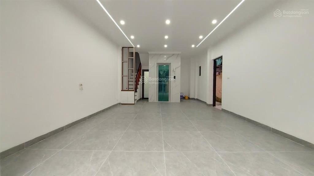 Siêu hiếm! 60m2 6 tầng thang máy ngay phố văn cao trung tâm ba đình, tây hồ  ô tô vào nhà 17 tỷ