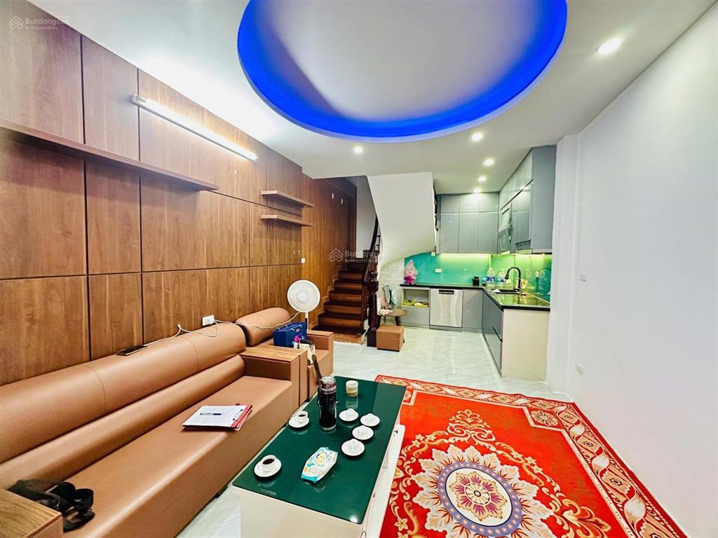 Duy nhất 1 căn ở phố hoàng hoa thám ba đình tây hồ 40m2 5 tầng dân xây full nội thất chỉ 8.6tỷ