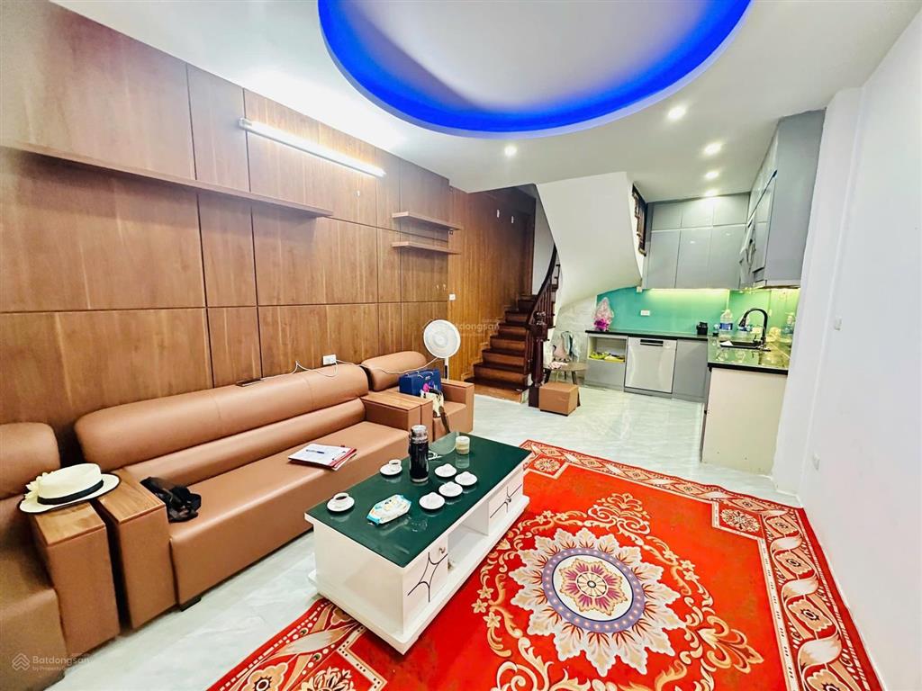Duy nhất 1 căn ở phố hoàng hoa thám ba đình tây hồ 40m2 5 tầng dân xây full nội thất chỉ 8.6tỷ