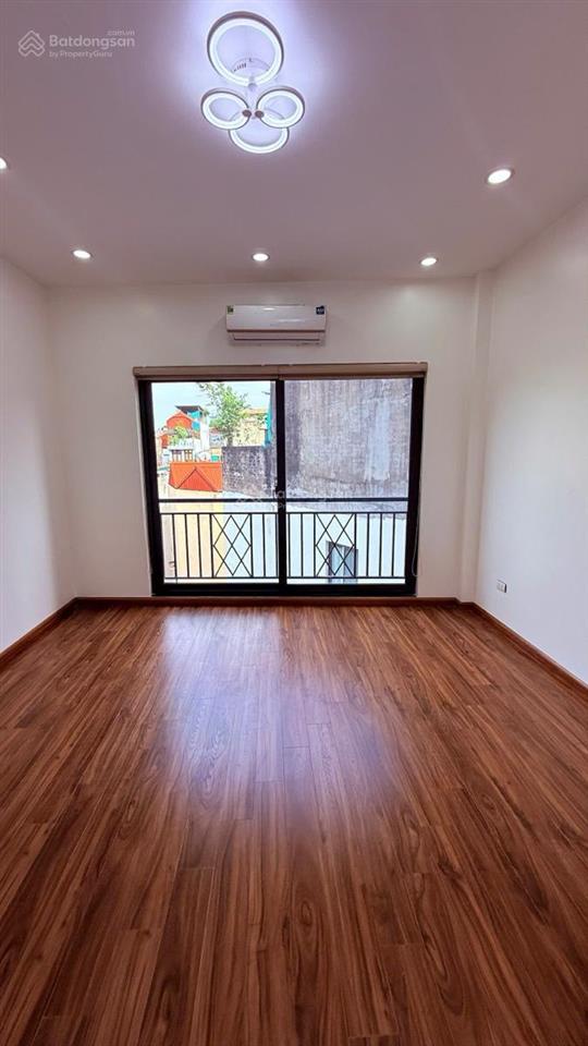 Văn cao  liễu giai 35m2  5 tầng nhà mới  dân xây  chỉ nhỉnh 7 tỷ  full nội thất