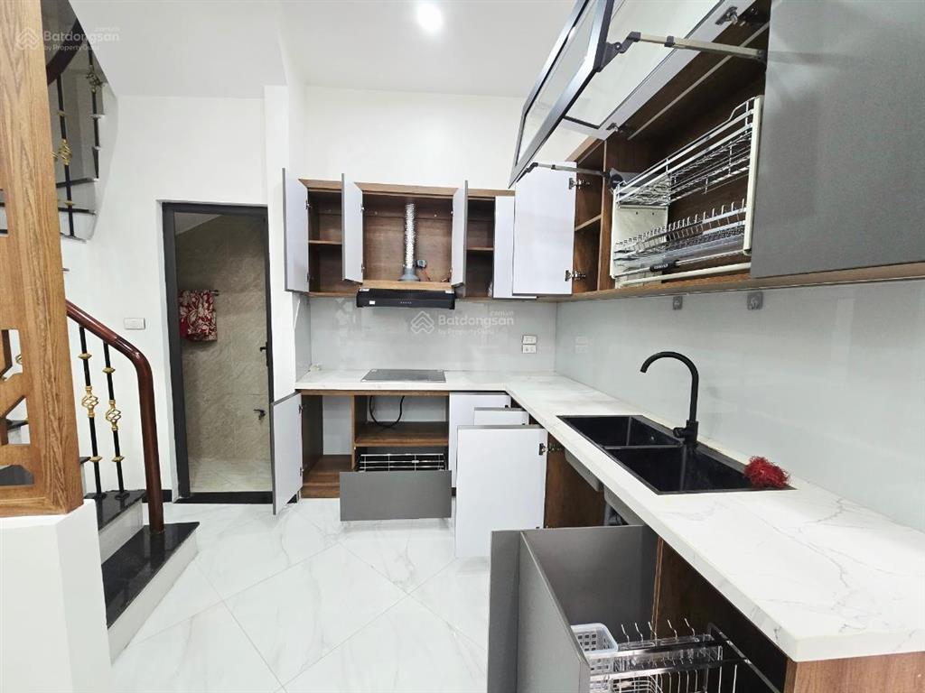 Văn cao  liễu giai 35m2  5 tầng nhà mới  dân xây  chỉ nhỉnh 7 tỷ  full nội thất