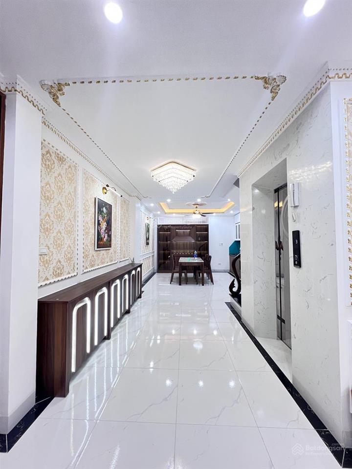 Võ chí công  lạc long quân  lô góc  3 thoáng  6 tầng  thang máy  full nội thất  nhà mới
