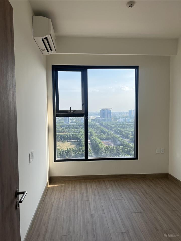 Bán căn hộ chung cư 2 phòng ngủ, tầng cao thành phố mới