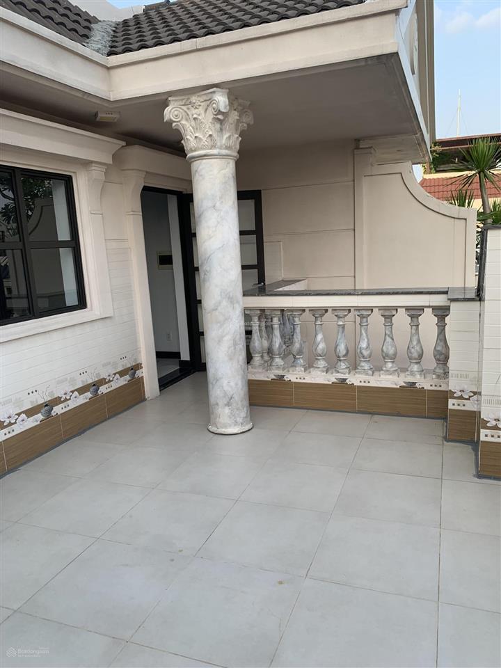 Cho thuê biệt thự cityland p10 gò vấp. diện tích 12x20m, 4 tầng, 8pn, 8wc có thang máy, máy lạnh