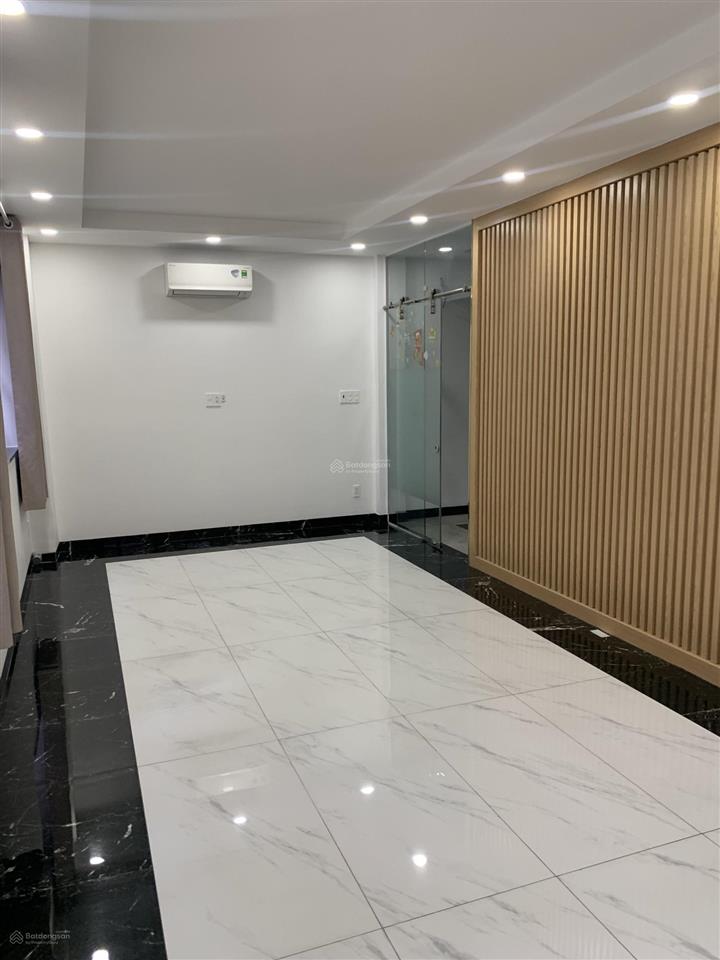 Cho thuê biệt thự cityland p10 gò vấp. diện tích 12x20m, 4 tầng, 8pn, 8wc có thang máy, máy lạnh