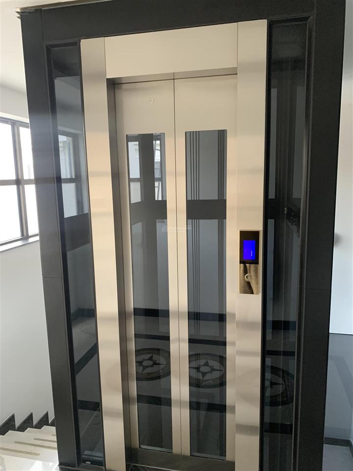 Cho thuê biệt thự cityland p10 gò vấp. diện tích 12x20m, 4 tầng, 8pn, 8wc có thang máy, máy lạnh