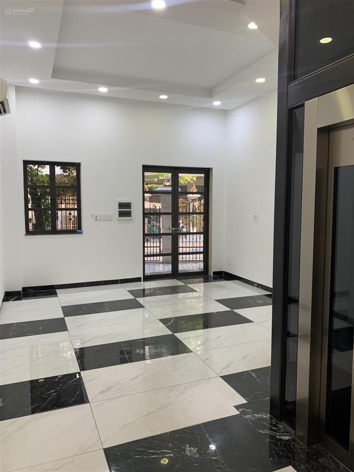 Cho thuê biệt thự cityland p10 gò vấp. diện tích 12x20m, 4 tầng, 8pn, 8wc có thang máy, máy lạnh