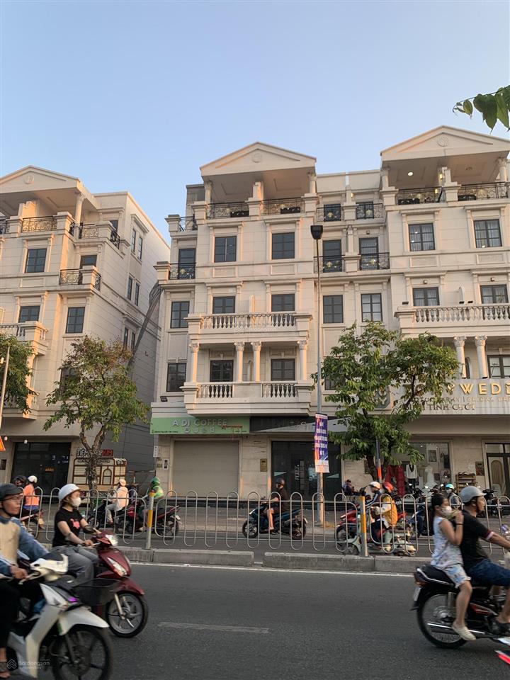 Cho thuê căn đôi cityland mặt tiền nguyễn văn lượng p10 gò vấp. 10x20m, 5 tầng có thang máy