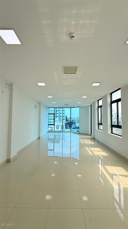 Cho thuê toà nhà mặt tiền nguyễn văn lượng gò vấp. diện tích 5x18m, 6 tầng có hầm. pccc, thang máy