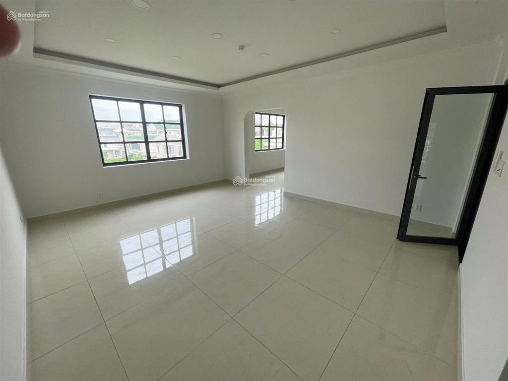 Cho thuê 1 cặp mặt tiền cityland nguyễn văn lượng gò vấp. diện tích 10x20 5 tầng giá 140tr/1 !
