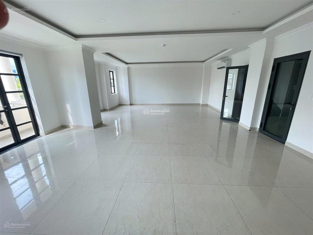 Cho thuê 1 cặp mặt tiền cityland nguyễn văn lượng gò vấp. diện tích 10x20 5 tầng giá 140tr/1 !