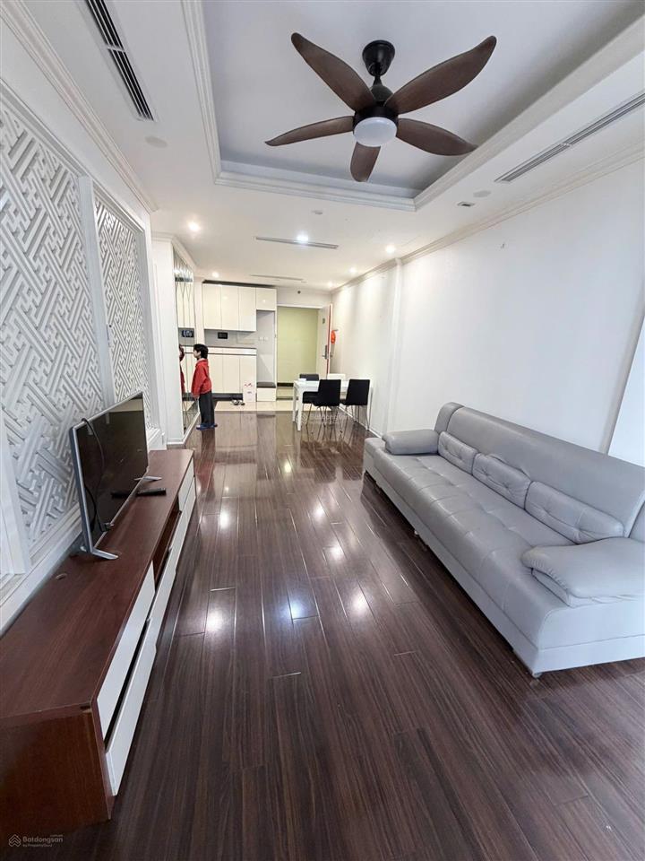 Bán gấp cc sunshine palace lĩnh nam. dt82m2. tk 2 ngủ 2 vệ sinh. tầng trung full nt nhập khẩu.