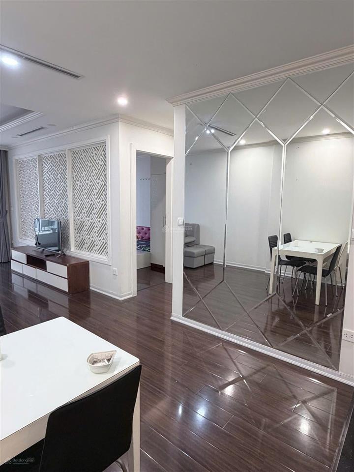 Bán gấp cc sunshine palace lĩnh nam. dt82m2. tk 2 ngủ 2 vệ sinh. tầng trung full nt nhập khẩu.