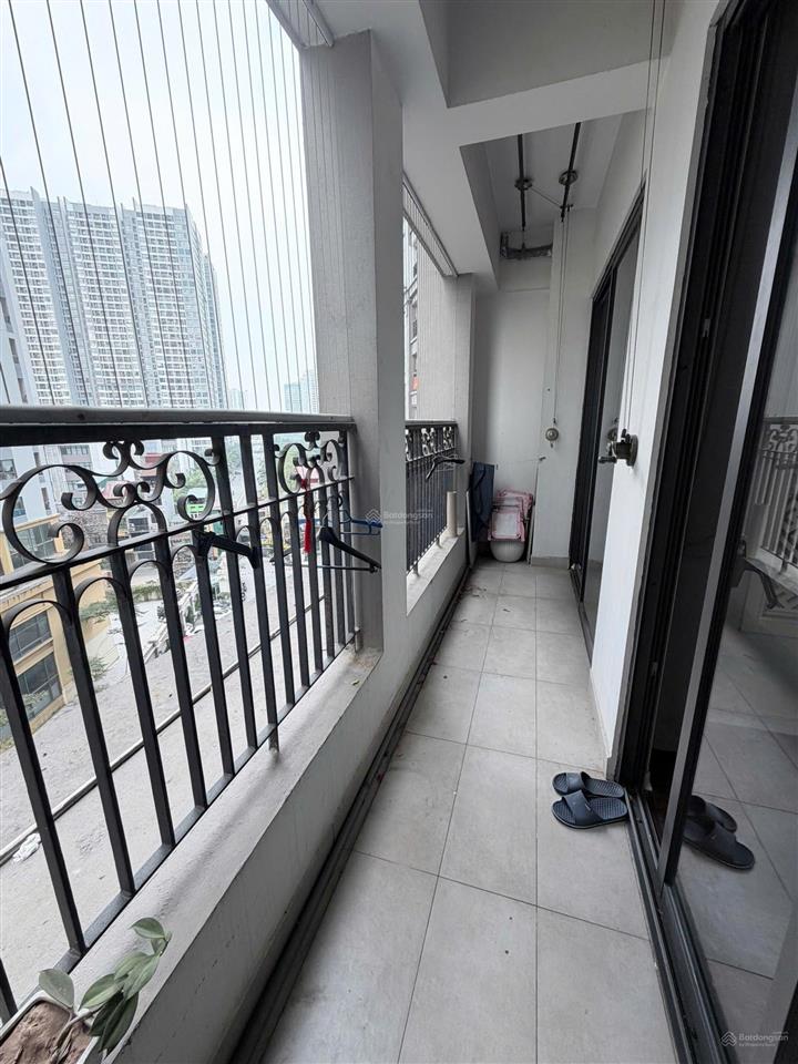 Bán gấp cc sunshine palace lĩnh nam. dt82m2. tk 2 ngủ 2 vệ sinh. tầng trung full nt nhập khẩu.