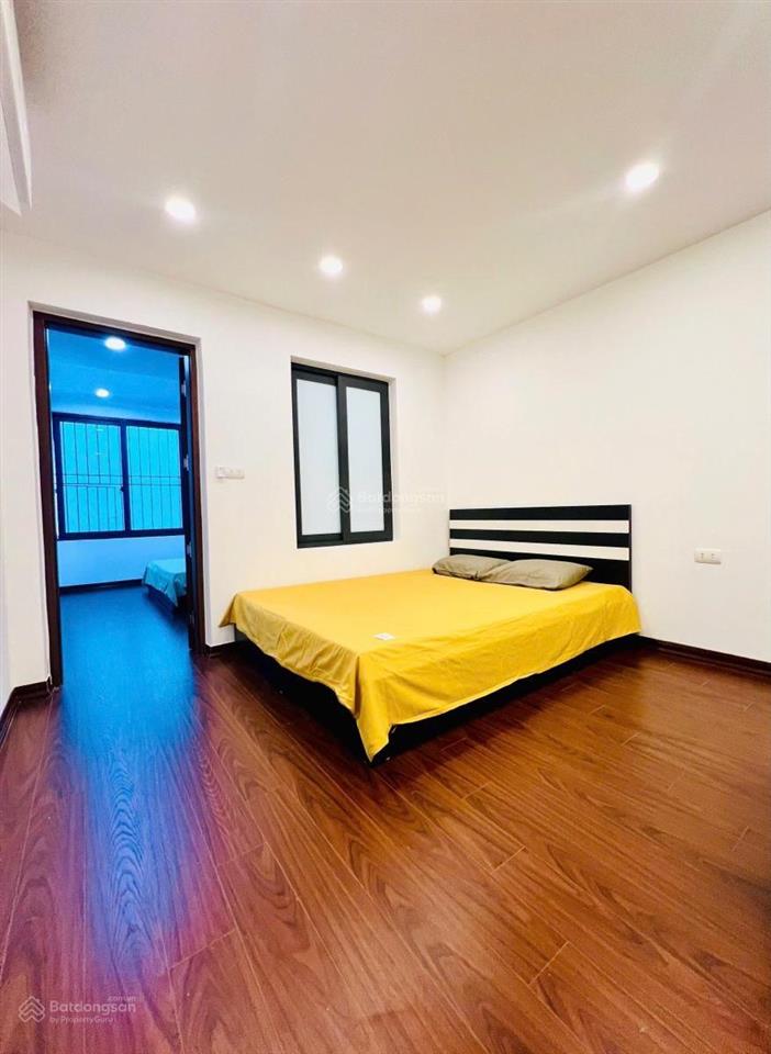 Bán gấp tập thể tầng 2 phố đào tấn. 85m2. lô góc 3 thoáng. thiết kế 3 ngủ 2 vệ sinh. full nội thất