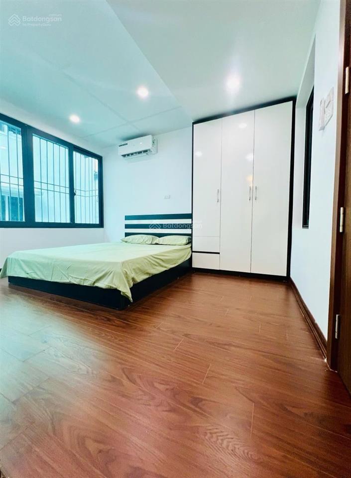 Bán gấp tập thể tầng 2 phố đào tấn. 85m2. lô góc 3 thoáng. thiết kế 3 ngủ 2 vệ sinh. full nội thất