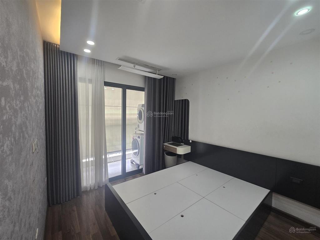 Cho thuê cc b6 giảng võ. dt86m2 thiết kế 3 ngủ 2 vs. full nội thất. tầng cao ban công hướng nam mát