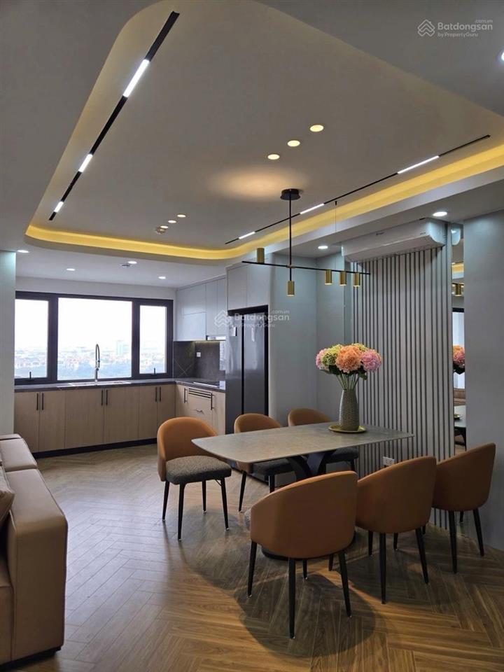 Hiếm. bán chung cư d2 giảng võba đình. dt 116m2 thiết kế 3 ngủ 2 vệ sinh. lô góc 3 thoáng. ở ngay
