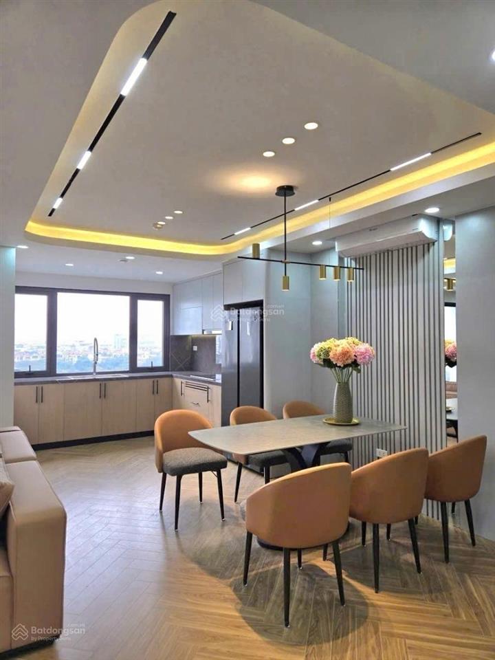 Hiếm. bán chung cư d2 giảng võba đình. dt 116m2 thiết kế 3 ngủ 2 vệ sinh. lô góc 3 thoáng. ở ngay