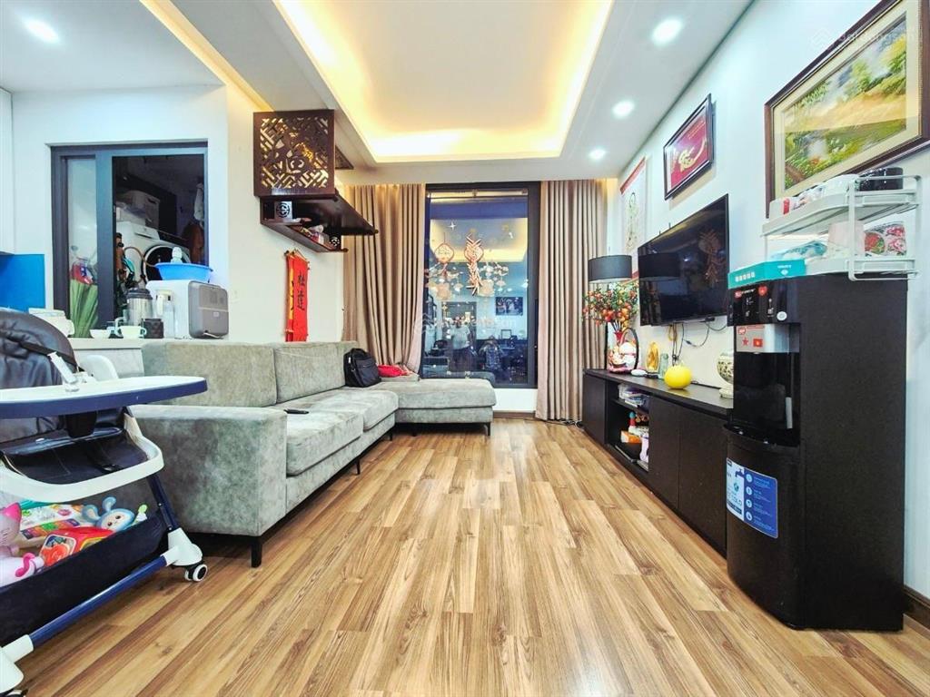 Hiếm nhà bán. bán chung cư b6 giảng võ. dt77m2 thiết kế 2 ngủ 2 vs. tầng cao. full nội thất. ở ngay