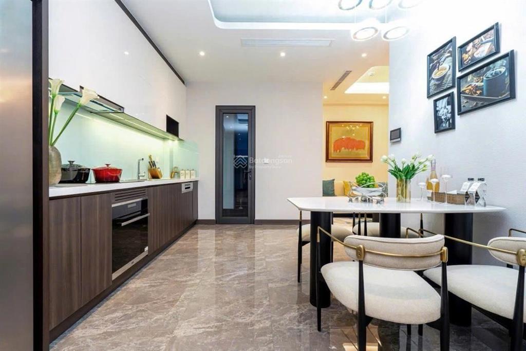 Bán cc gloria by silk park số 8 nguyên hồng. dt 60m2 2 ngủ 2 vs. dòng tiền cho thuê 30  50tr/tháng
