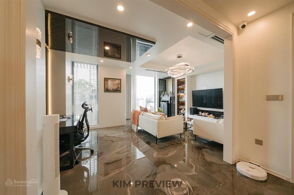 Hiếm.bán chung cư d2 giảng võ. dt115m2 thiết kế 3 ngủ 2 vs. 3 ngủ đều có cửa sổ. giao dịch ngay