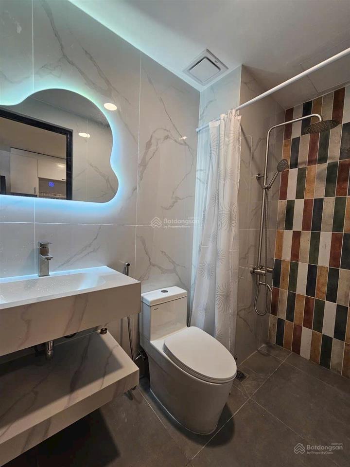 Chính chủ cần bán căn hộ chung cư thủ thiêm sky, nội thất cao cấp tại trung tâm thảo điền