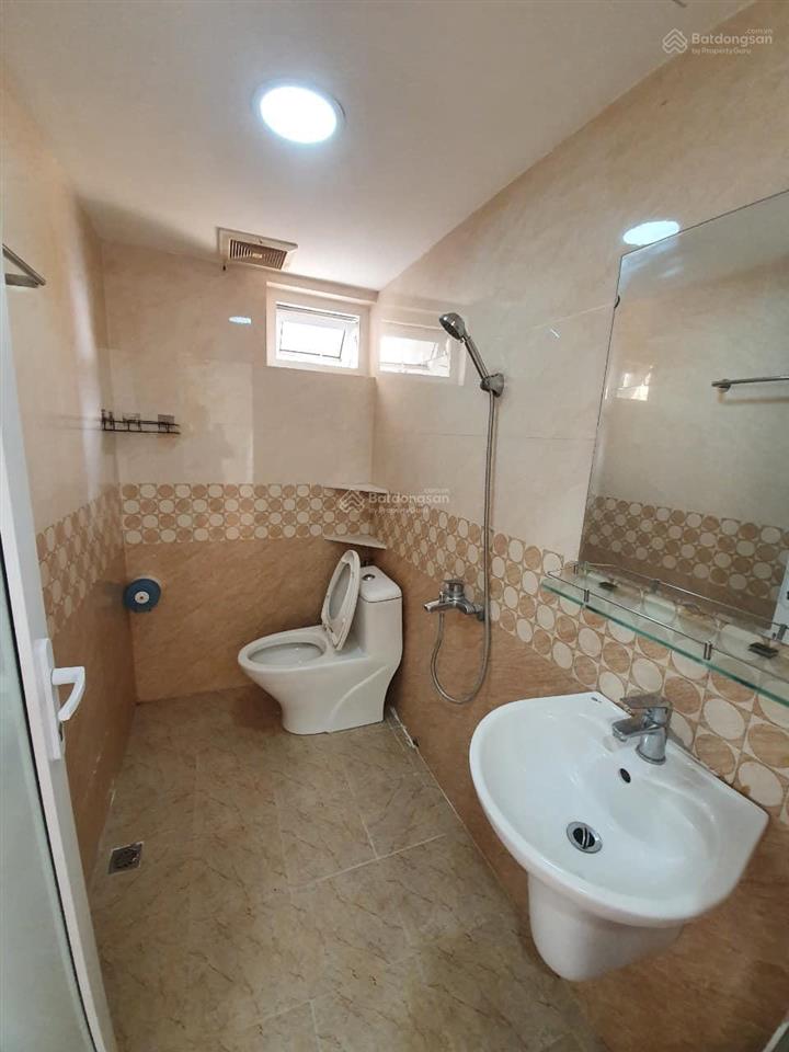 Cần bán nhanh căn hộ chung cư b11 nam trung yên 62m2 có 2pn  1wc đã có sổ đỏ, giá chỉ hơn 3 tỷ