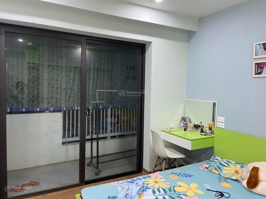 Bán căn hộ chung cư sakura  47 vũ trọng phụng 80m2 có 2pn  2wc tầng trung, giá 6.x tỷ