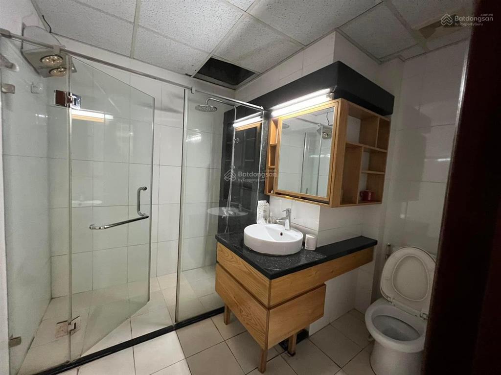 Bán căn hộ chung cư b6b nam trung yên 64m2 có 2pn  2wc căn góc, tầng trung, giá hơn 5 tỷ