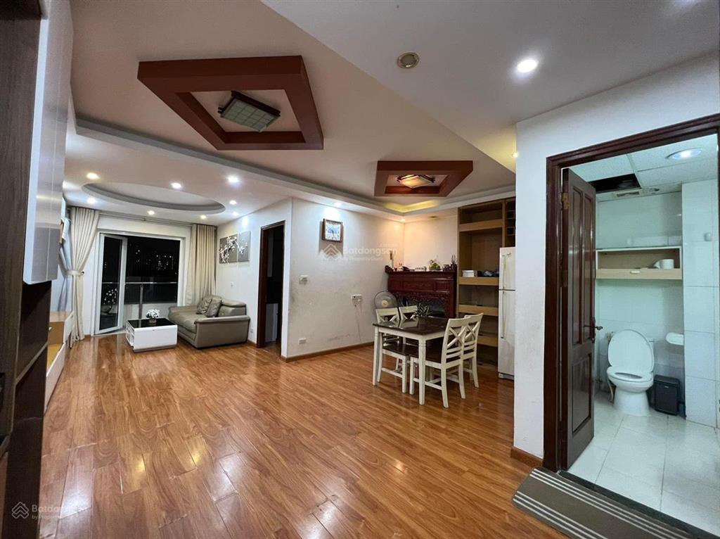 Bán căn hộ chung cư b6b nam trung yên 64m2 có 2pn  2wc căn góc, tầng trung, giá hơn 5 tỷ