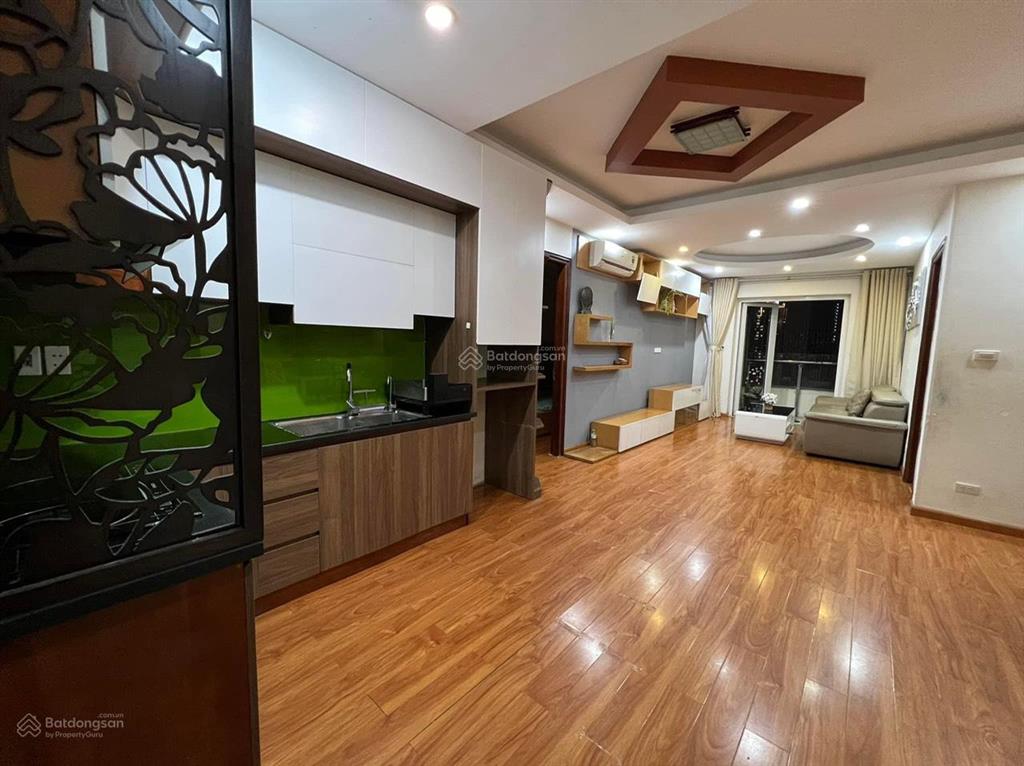 Bán căn hộ chung cư b6b nam trung yên 64m2 có 2pn  2wc căn góc, tầng trung, giá hơn 5 tỷ