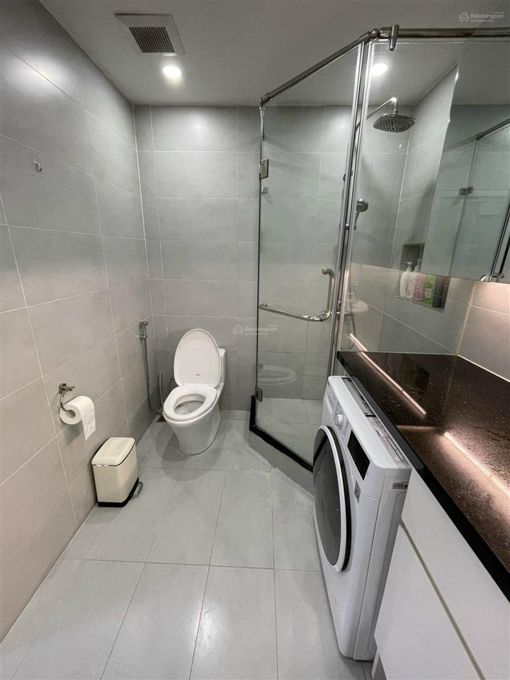 Bán căn hộ chung cư tđc hoàng cầu 60m2 có 2pn nhà đep thoáng , tầng trung. giá hơn 5 tỷ