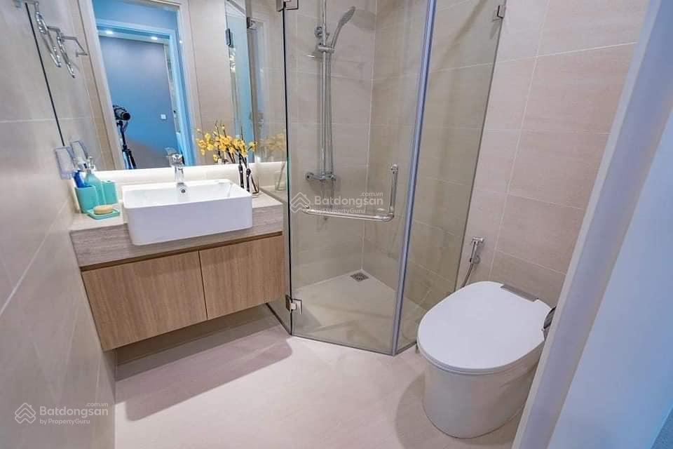 Cho thuê căn hộ tầng 23 chung cư cao cấp center point  110 cầu giấy, 77m2 có 2pn  2wc giá 15tr/th