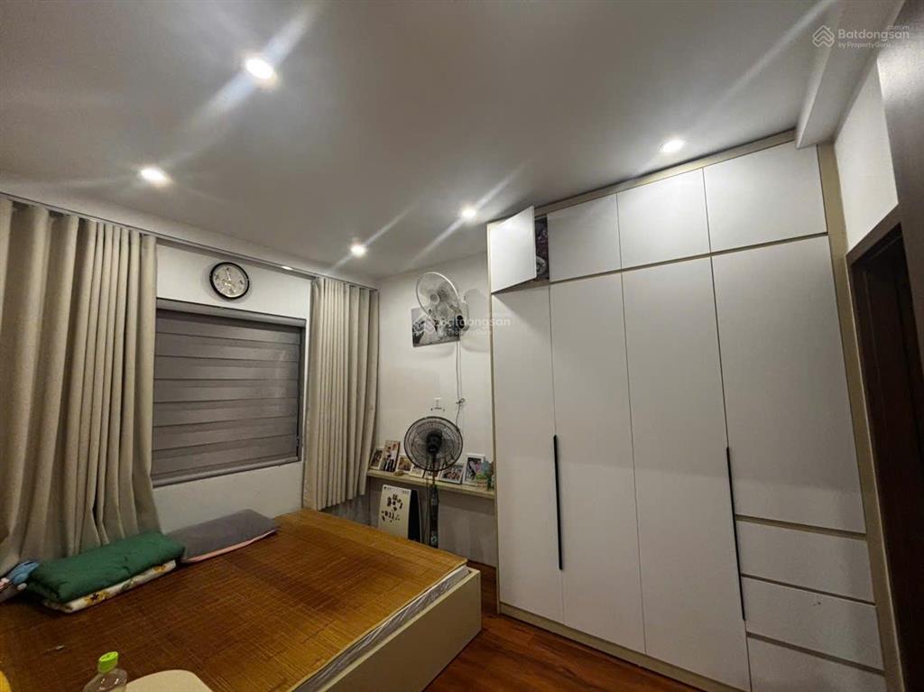 Chính chủ cần bán căn hộ chung cư n4 thnc  lê văn lương 55m2 có 2pn  2vs nhà đẹp, giá bán nhanh