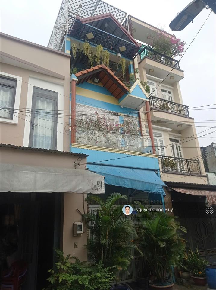 Nhà 4 tầng 95.4m2 hoàn công đầy đủ  đường ô  tô tới nhà chỉ 6,3 tỷ